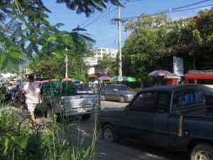 The traffic outside the market - it's a very popular destination! Even the traffic is moving politely.
